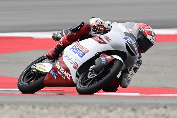Bisa bertarung untuk mendapatkan poin, Mario Aji mengaku puas dengan performanya di Moto3 Catalunya 2023.
