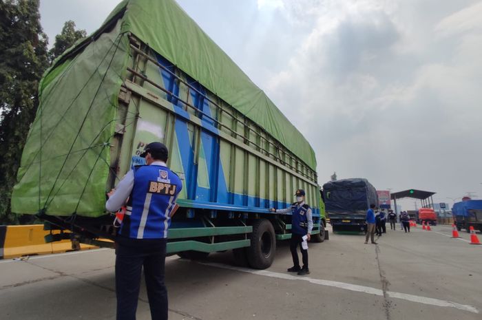 Ratusan truk odol ditindak