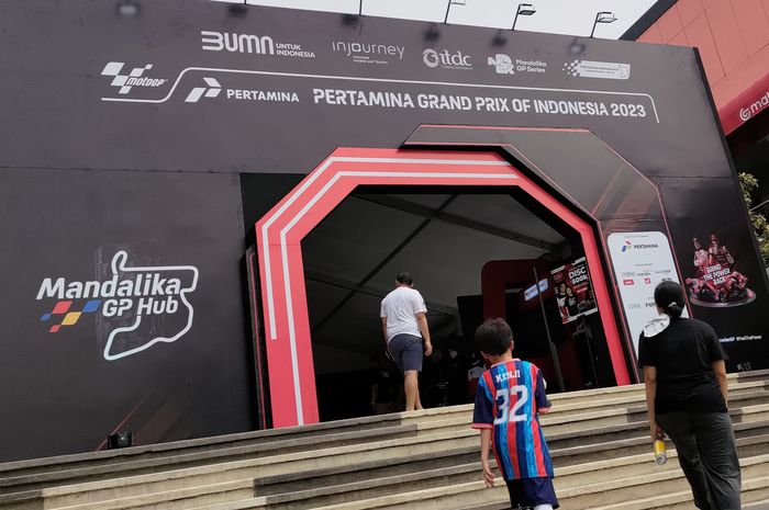 Warga Jakarta merapat, banyak games menarik dan promo tiket MotoGP Indonesia 2023 di Mandalika GP Hub nih.