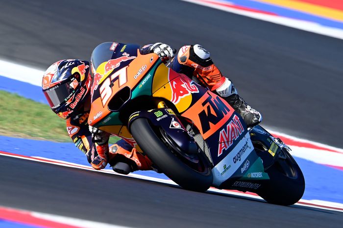 Celestino Vietti lempar handuk, harus akui dominasi Pedro Acosta di Moto2 Misano 2023.