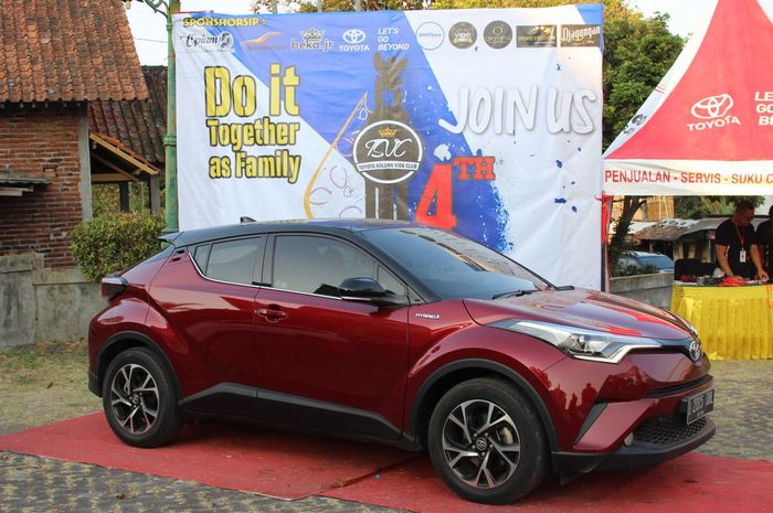 Toyota C-HR Hybrid yang ikut memeriahkan Jambore Nasional TSVC ke-4 di Bandungan, Jawa Tengah
