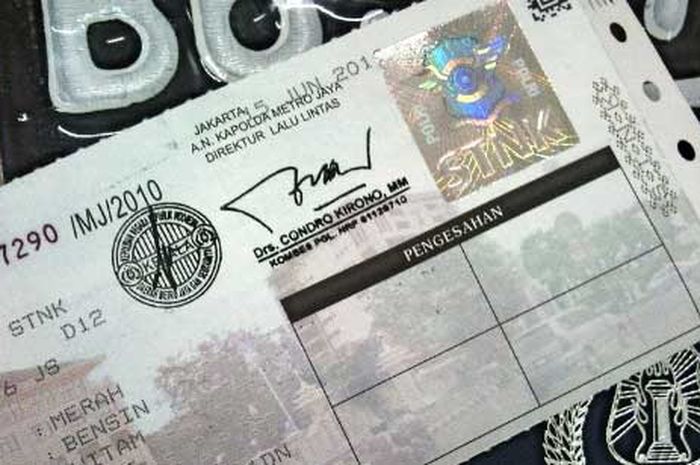 Ilustrasi pembayaran pajak kendaraan bermotor