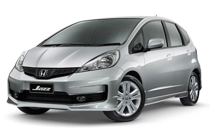 Segini biaya servis mobil bekas Honda Jazz GE8 di bengkel spesialis.