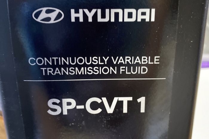 ILUSTRASI. Oli transmisi IVT Hyundai Stargazer X dengan spesifikasi SP-CVT 1