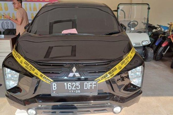 Mitsubishi Xpander milik presenter Caren Delano yang sempat dilarikan dan dijual sopir pribadinya Rp 50 juta berhasil ditemukan