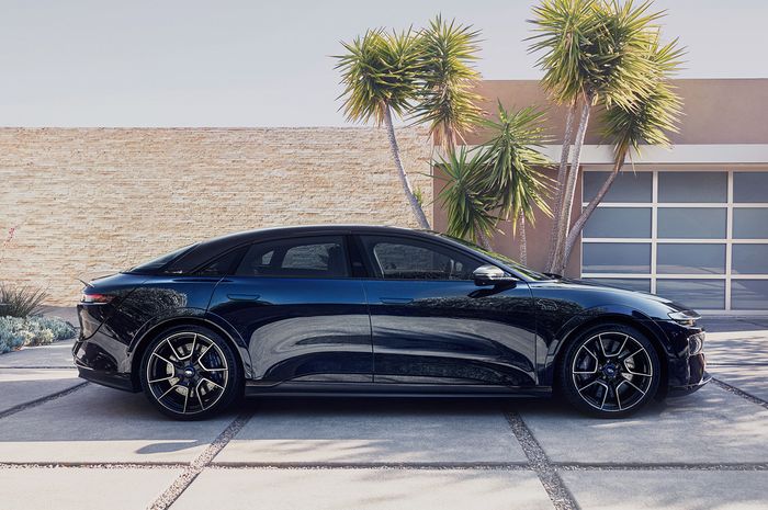 Lucid Air Sapphire menjadi mobil listrik terkencang Lucid.