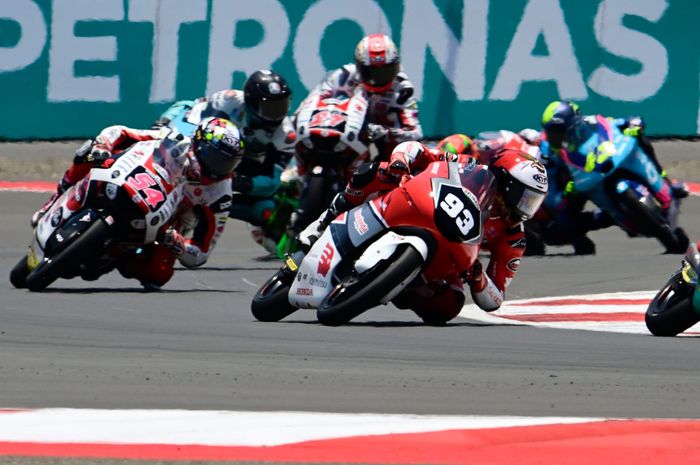 Fadillah Arbi Aditama saat tampil sebagai wildcard untuk Honda Team Asia pada seri Moto3 Indonesia 2023, (15/10/23) lalu