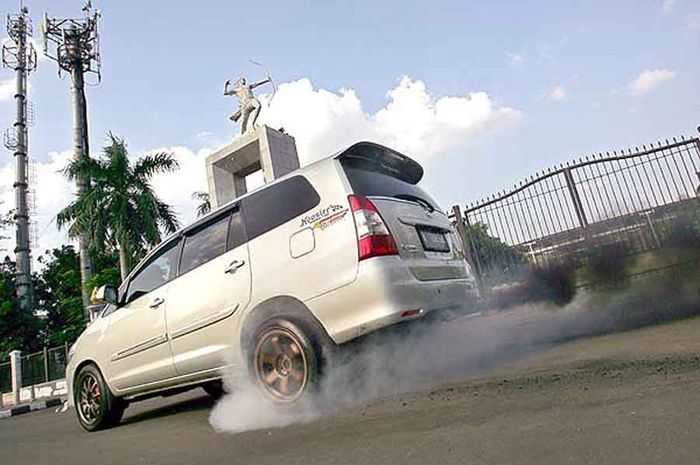 Knalpot mobil diesel makin ngebul kalau habis remap ECU. Begini penjelasannya