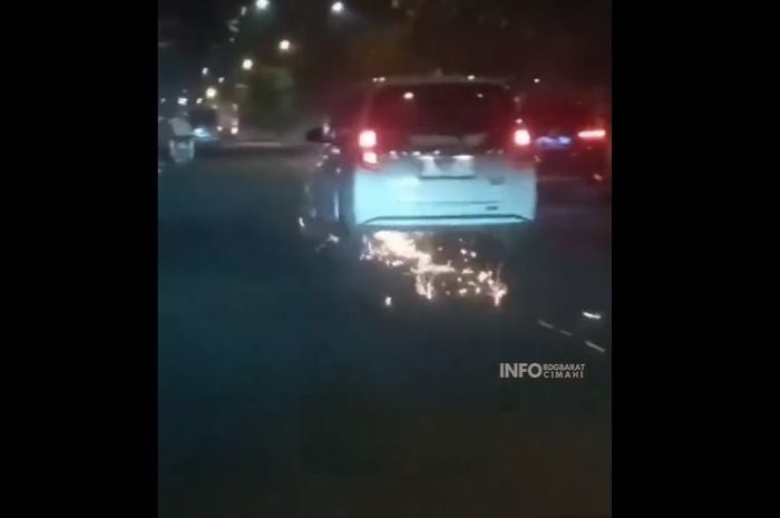 Daihatsu Sigra seret RX-King sampai sejauh 5 kilometer, efek pengemudi dipengaruhi cairan pembuat teler