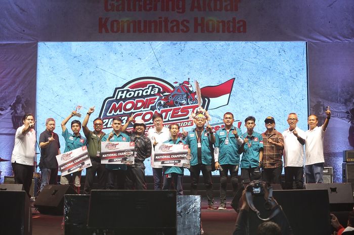 Tiga orang juara nasional berhak mengikuti Honda Dream Ride Project