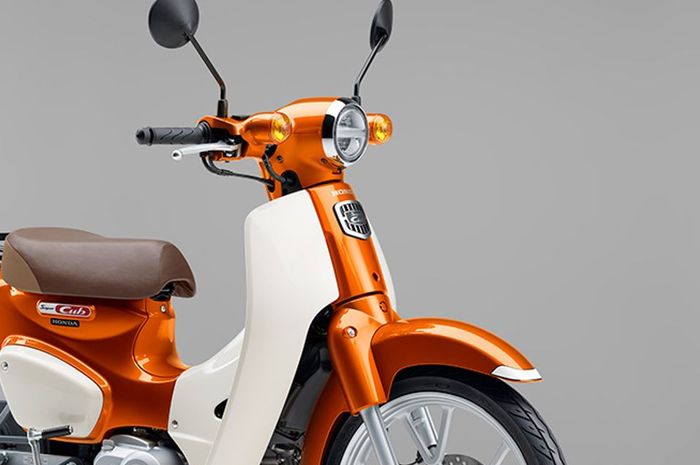 Penampakan Honda Super Cub 110 dengan warna baru Flare Orange Metallic