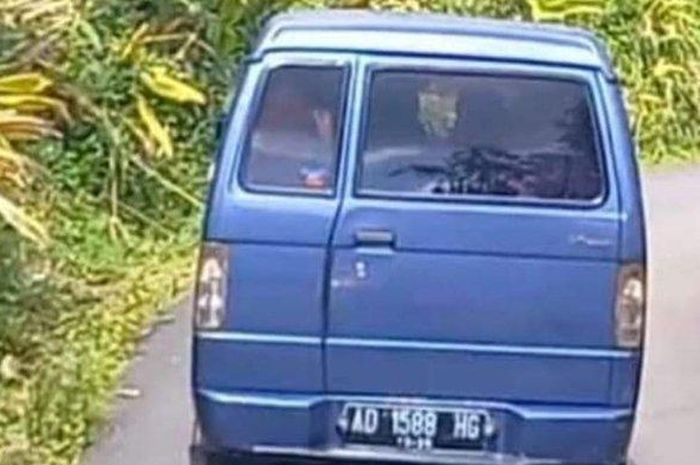 Dokumentasi Suzuki Carry nopol AD 1588 HG sebelum hilang dicuri di Jatisrono Wonogiri