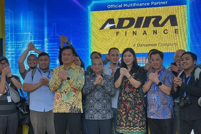 Adira Finance memberi dukungan penuh untuk GIIAS Bandung 2023. 