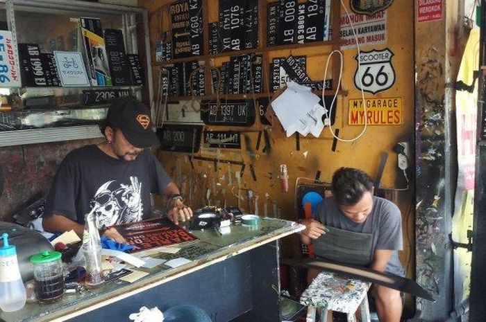 Jasa pembuatan pelat nomor tepi jalanTentara Pelajar, Bumiijo, Kota Yogyakarta