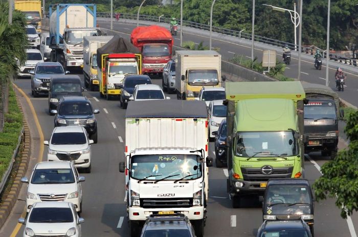Ilustrasi: Kementerian Perhubungan (Kemenhub) menerapkan pembatasan operasional angkutan barang menjelang libur panjang akhir pekan ini.