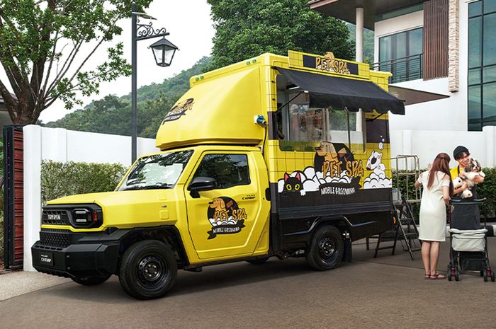 Toyota Hilux Champ bisa langsung dimodifikasi menjadi food truck.