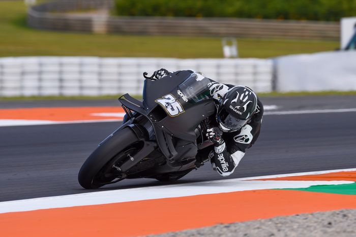Bagaimana Raul Fernandez bisa ikut tes MotoGP Valencia 2023, padahal tim CryptoData RNF Aprilia ditendang dari grid?