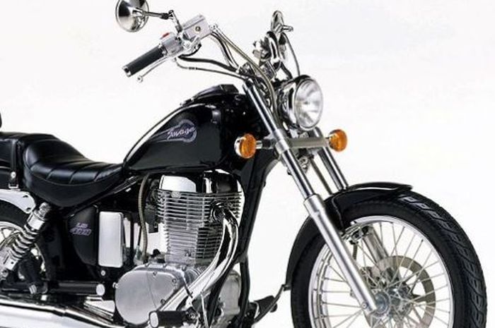 penampakan Suzuki Savage 400 yang tampilannya mirip Harley-Davidson Sportster lawas