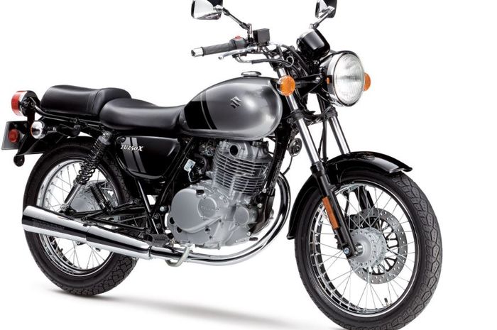 tampilan Suzuki TU250X model 2017 sedikit lebih mengotak