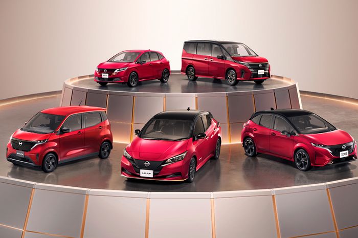 Nissan meluncurkan lima mobil baru spesial ulang tahun ke-90 di Jepang.