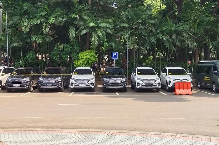 Kendaraan hasil sitaan pengelapan  leasing di Polda Metro Jaya