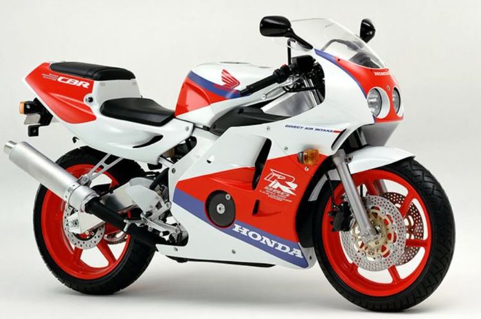 penampakan Honda CBR250RR, motor sport 250 cc 4-silinder rival pendahulu Kawasaki Ninja ZX-25R