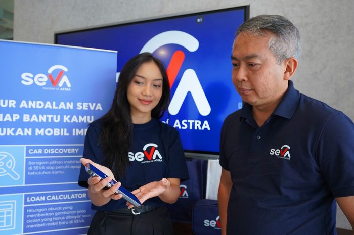 Ilustrasi pembelian mobil secara online melalui platform Seva