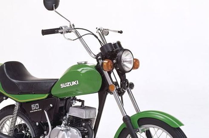 penampakan Suzuki Mame-Tan 50, chopper unik yang gendong mesin 2-tak sekecil ini
