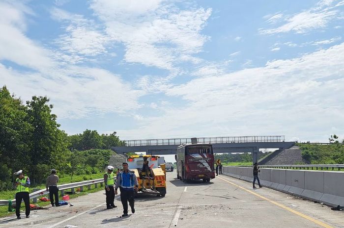 Terjadi Kecelakaan di KM 554 Ruas Jalan Tol Solo-Ngawi