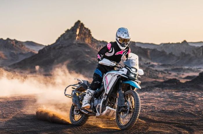 penampakan motor baru CFMoto Ibex 450