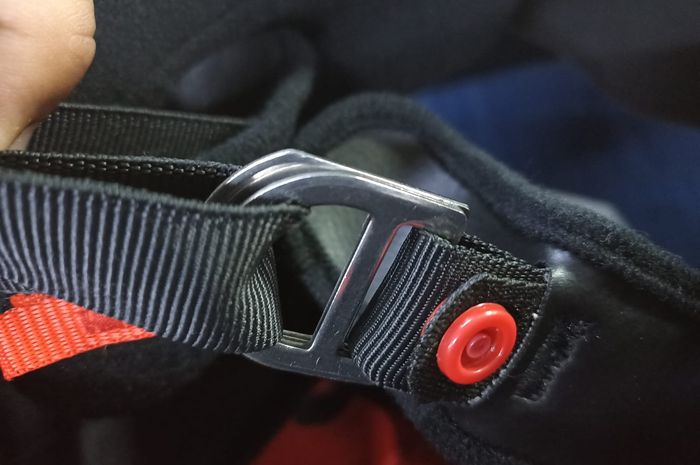 Tali pengikat model DD Ring atau Double D Ring tidak praktis untuk dipakai harian