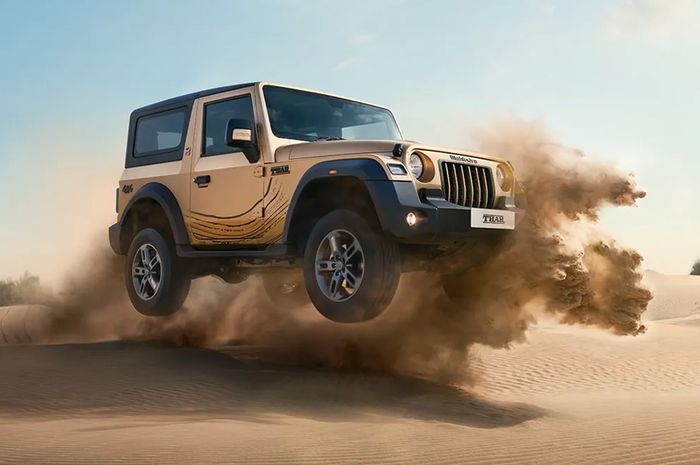 Mahindra Thar Earth Edition meluncur di India sebagai varian spesial kloning Jeep Wrangler dari Mahindra.