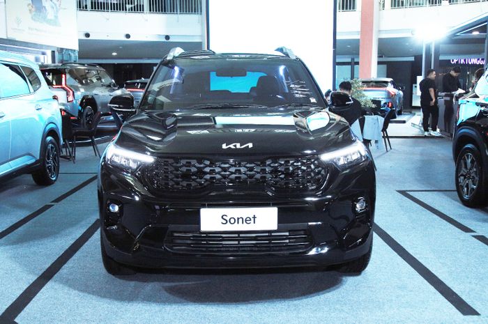 Harga Naik Lumayan, Apa Keistimewaan Kia Sonet Night Edition?