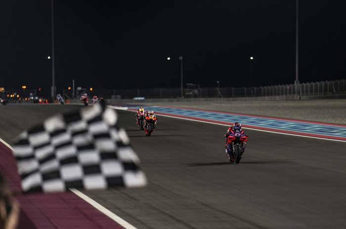Jorge Martin menangkan Sprint Race MotoGP Qatar 2024 dengan mendominasi dari awal hingga akhir.