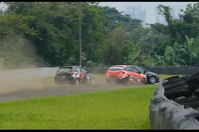 Insiden lap kedua ITRC, Sentul. Protes tim Toyota diabaikan stewart