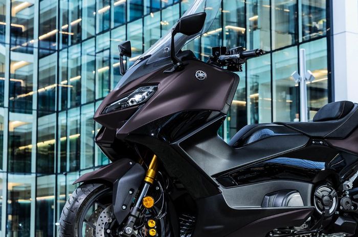 penampakan motor baru Yamaha TMAX 560 2024