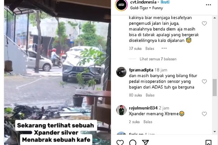 Xpander tabrak kaca cafe di Palembang