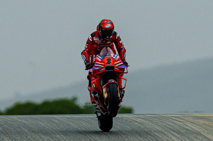 Francesco Bagnaia membuat kesalahan yang membuatnya gagal menang di sprint MotoGP Portugal 2024