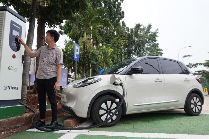 Cara mengetahui kondisi battery health mobil listrik Wuling 