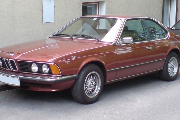 BMW Seri 6 generasi E24 diproduksi dari tahun 1976 hingga 1989.