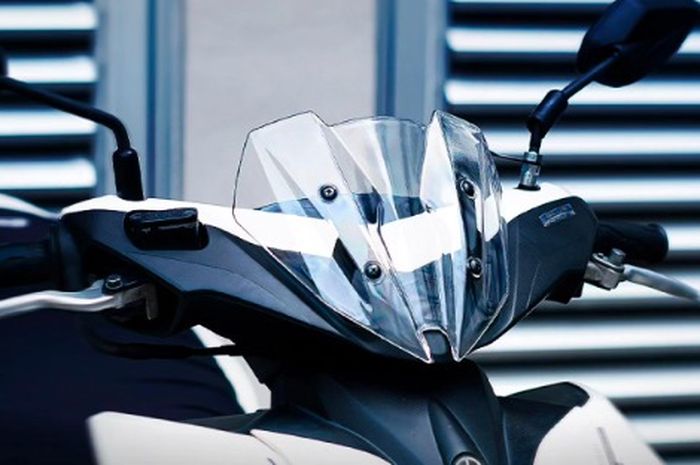 Ramai Visor Yamaha Aerox 155 dari Polikarbonat, Apa Kelebihannya?