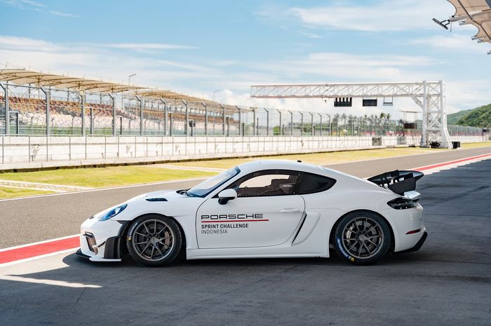 Porsche 718 Cayman GT4 RS Clubsport