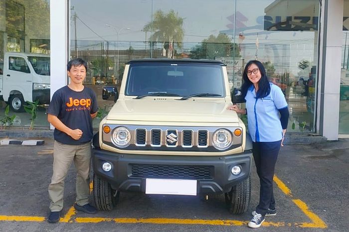 Lebih dari 200 konsumen pertama Suzuki Jimny 5 Door telah menerima unitnya. Distribusi terus berlanjut