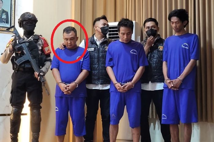 Dalam lingkaran merah Anang Yusup Riyanto, pelaku penembakan tukang parkir hotel Braga Purwokerto Jawa Tengah hingga tewas