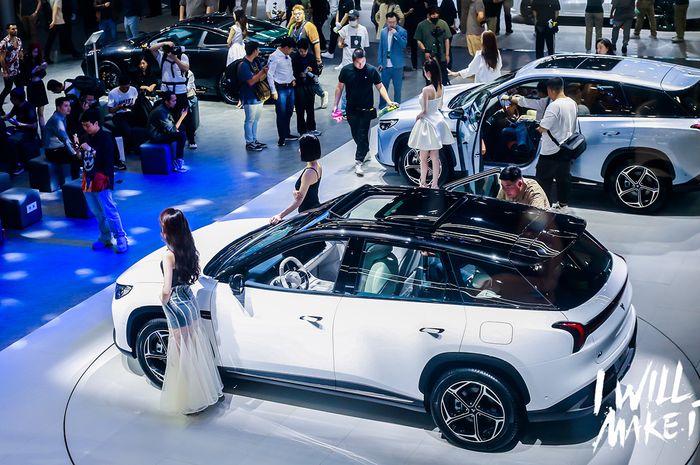 Neta L di ajang Auto China 2024.