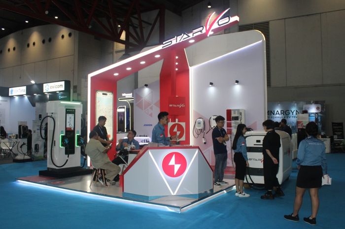 Starvo boyong tiga charger EV baru ke PEVS 2024, salah satunya bisa dibawa kemana-mana nih.