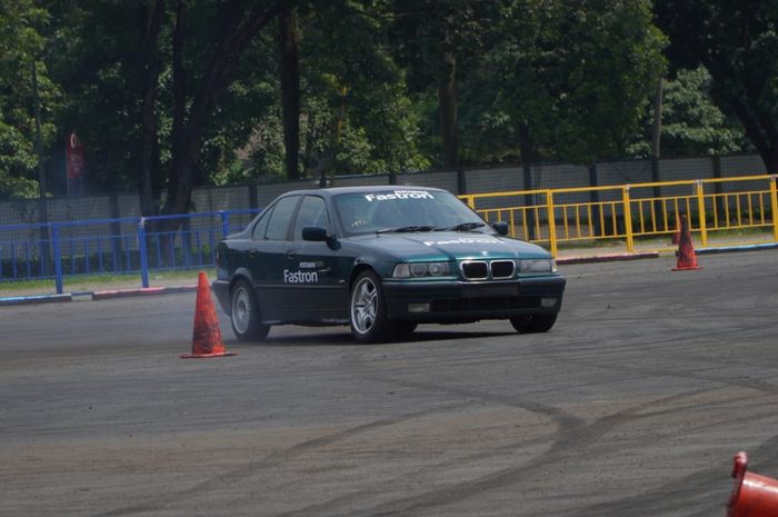 Pertamina Lubricants menguji kualitas pelumasnya di ajang drifting