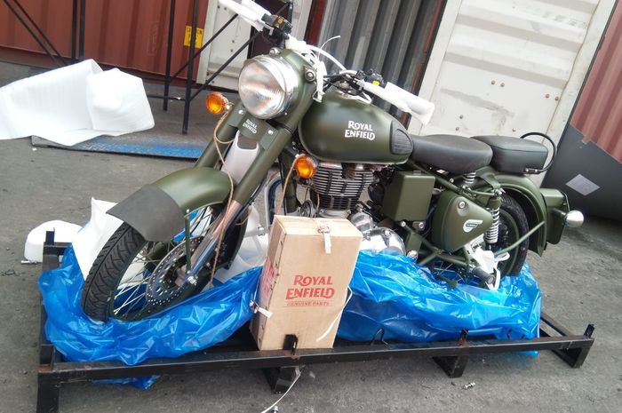 Royal Enfield Classic 500 yang dilelang Bea Cukai