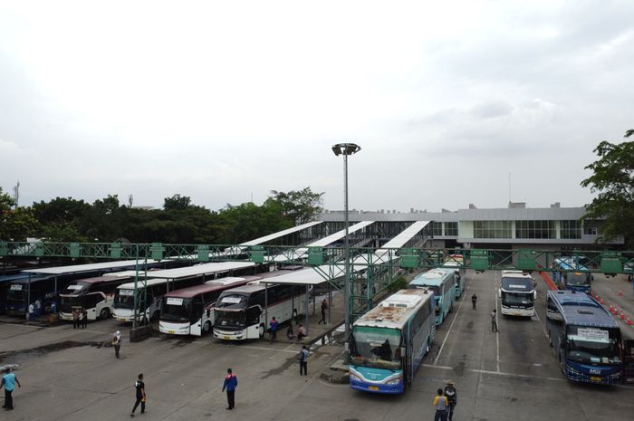 Berkaca Kasus Laka Bus Ciater, PO Bus yang Memiliki Pool Berkumpul Sendiri Untuk Ditindak Hukum