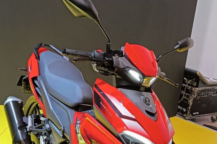 penampakan motor baru Voge FR150 2024 yang bermain di kelas bebek super, bisa saingi Yamaha MX King 150 kalau masuk Indonesia